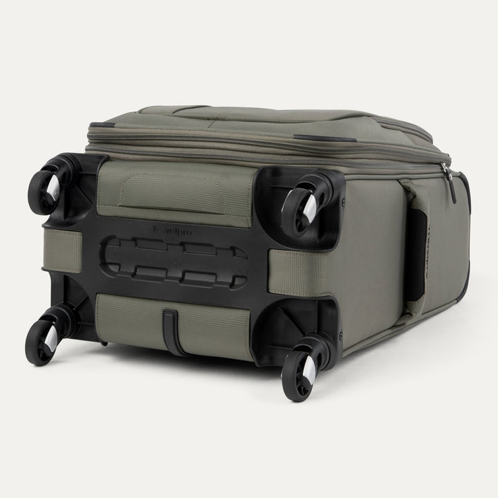 Travelpro Maxlite 5 Expandable Softside Spinner