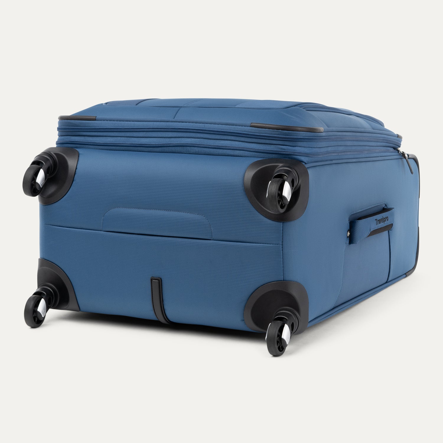Travelpro Maxlite 5 Expandable Softside Spinner