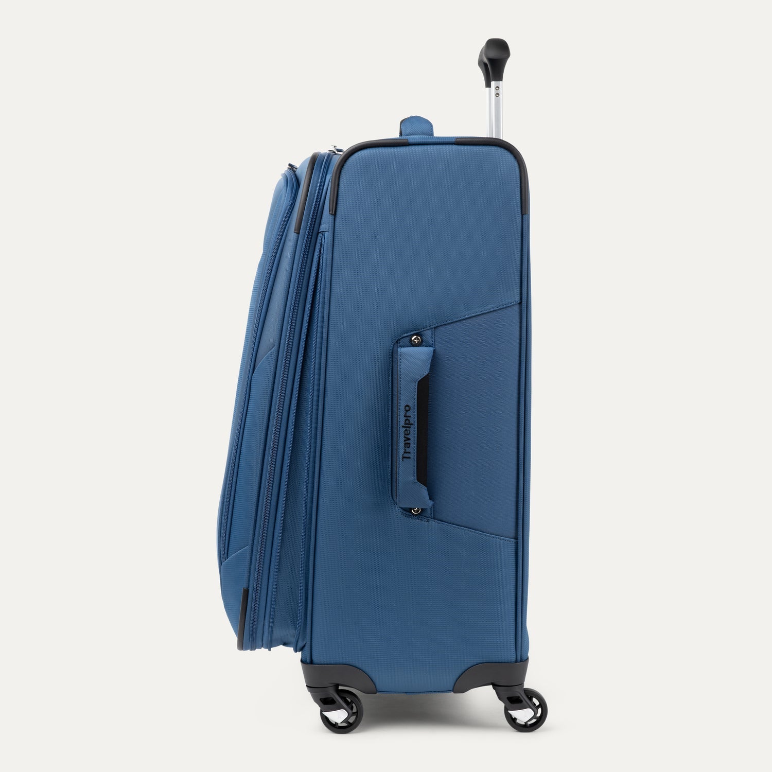 Travelpro Maxlite 5 Expandable Softside Spinner