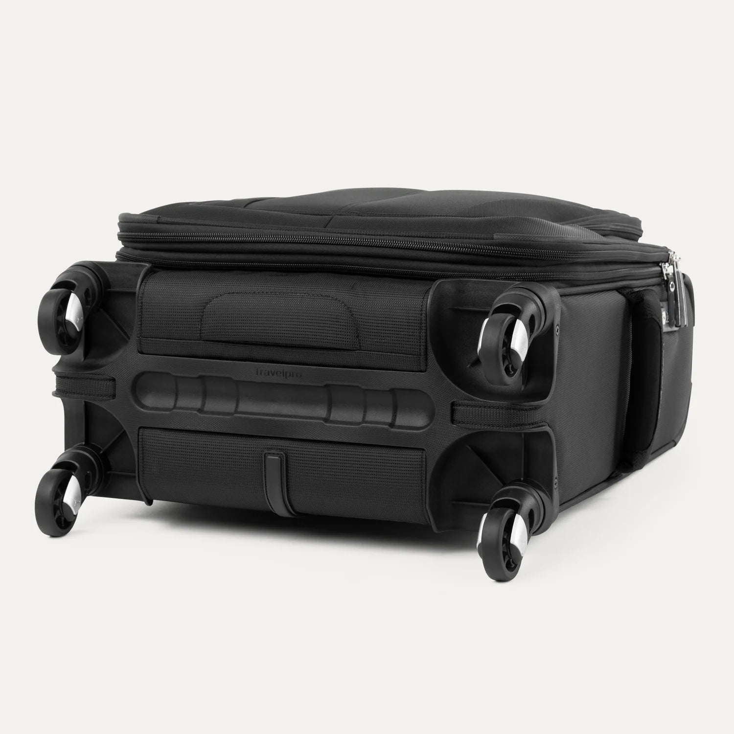 Travelpro Maxlite 5 International Carry-On Expandable Spinner