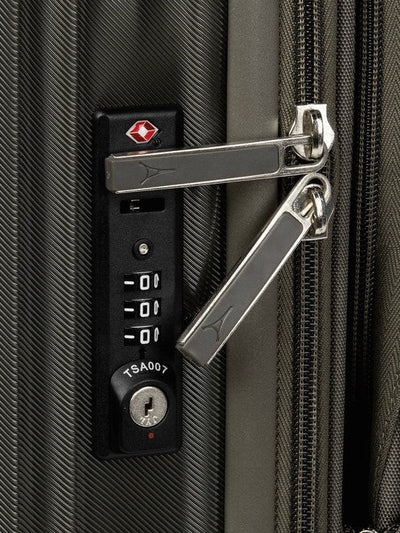 Travelpro Maxlite Air Expandable Hardside Spinner
