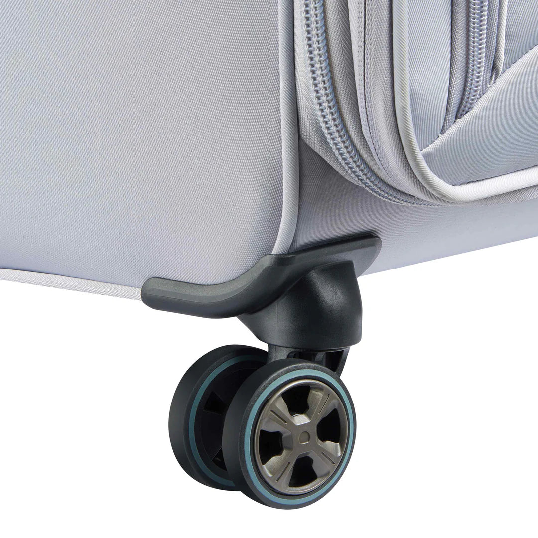 Delsey Cruise 3.0 Soft Expandable Spinner Large 28"