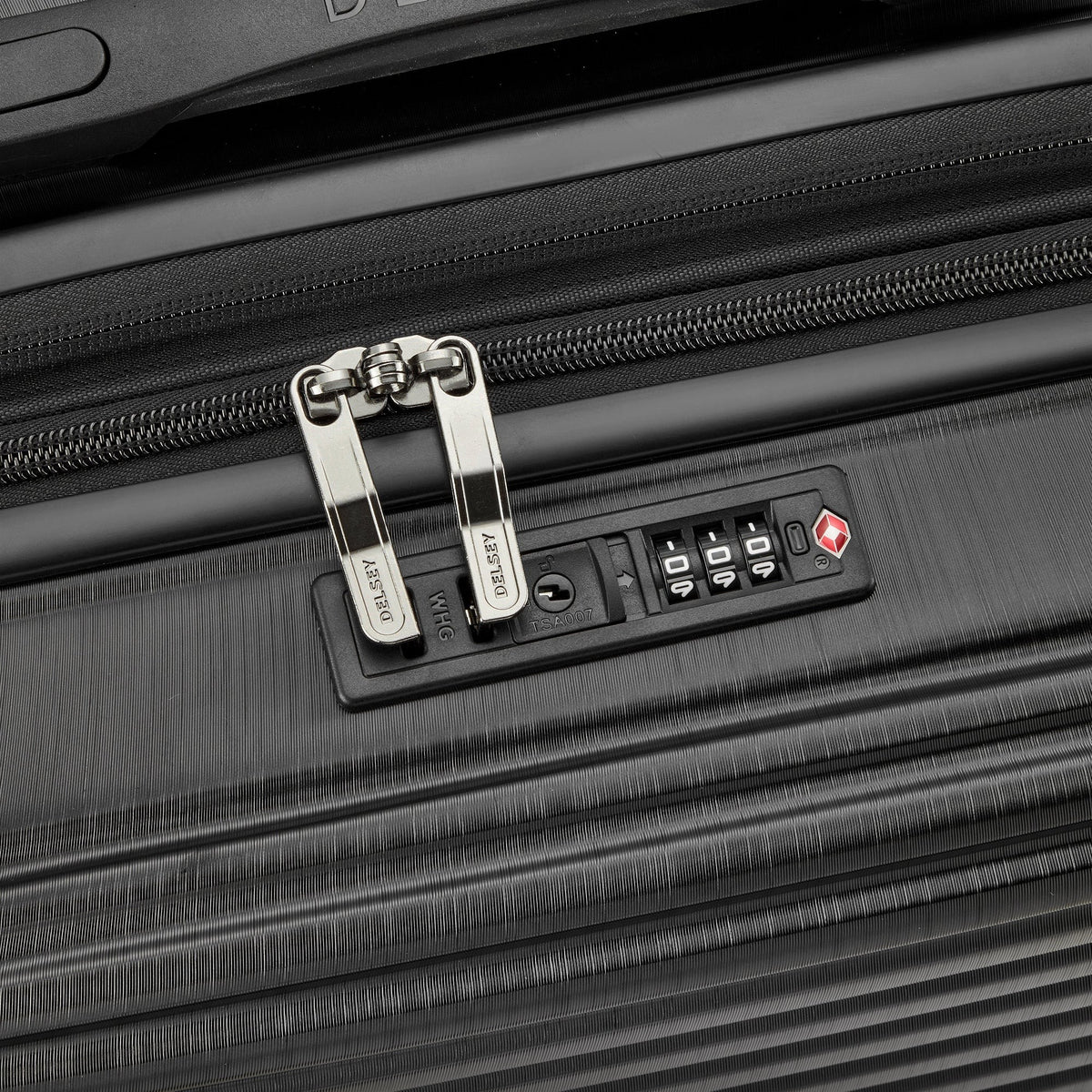 Delsey Cosmique Expandable Spinner - Black detail