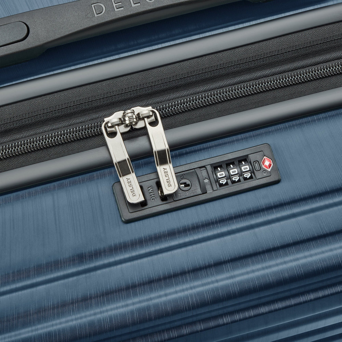 Delsey Cosmique Expandable Spinner - Deep Sea Navy / Medium detail