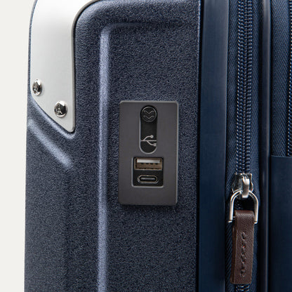 Travelpro Platinum Elite Hardside Spinner