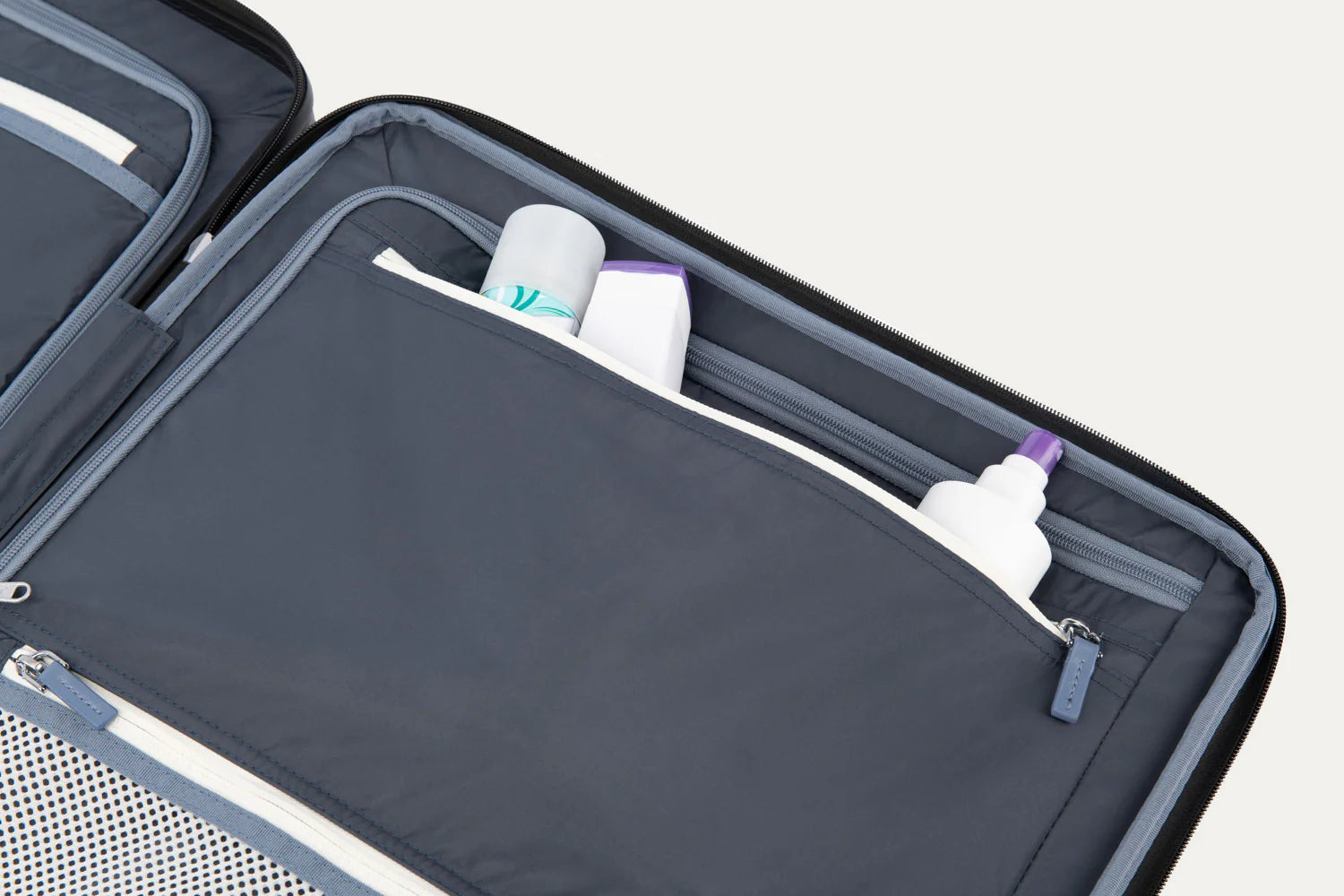 Travelpro Platinum Elite Hardside Spinner