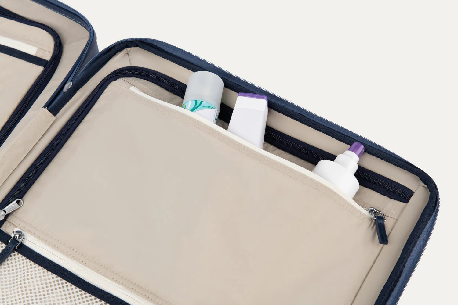 Travelpro Platinum Elite Hardside Spinner