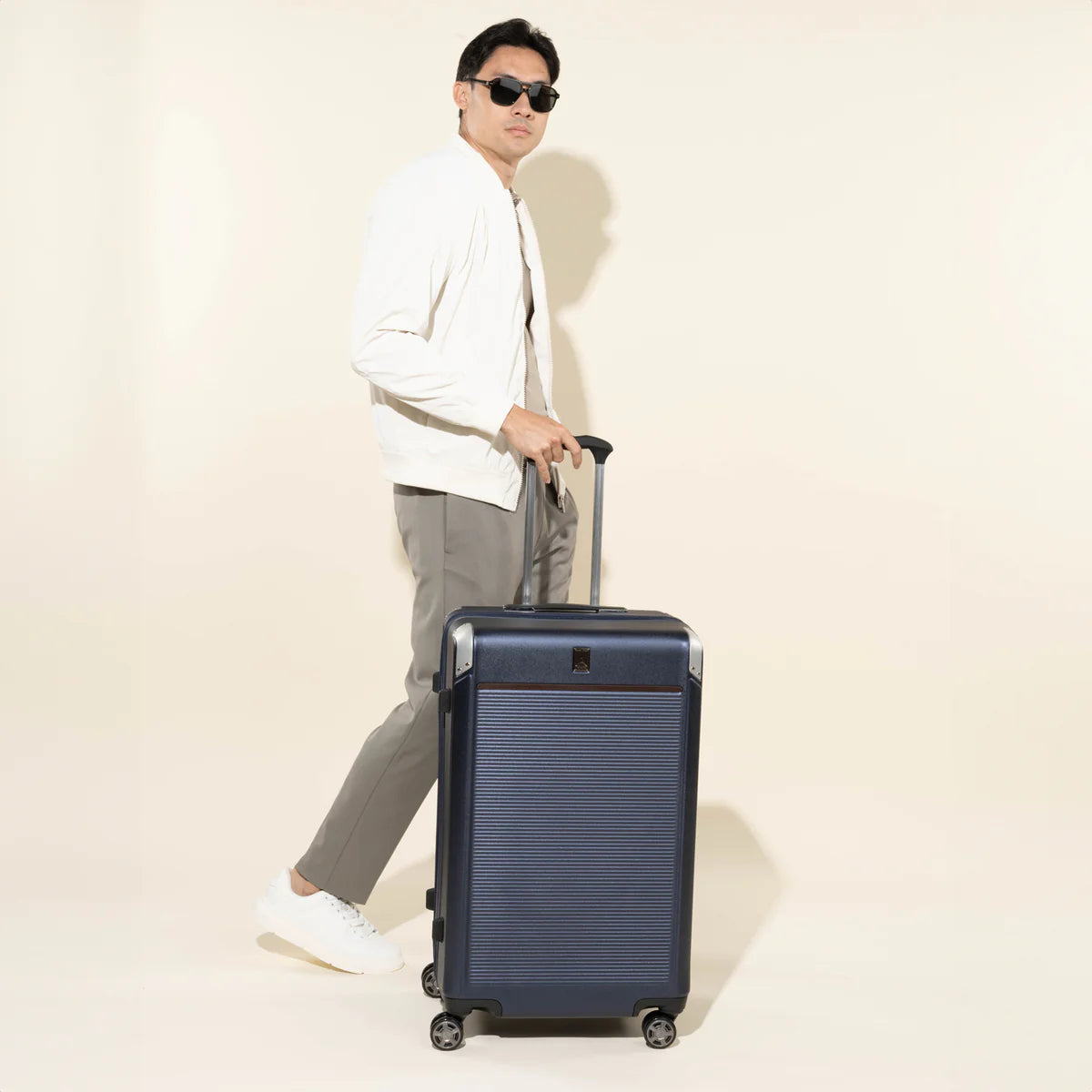 Travelpro Platinum Elite Hardside Spinner