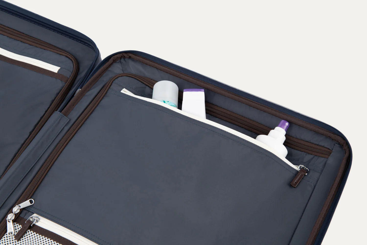 Travelpro Platinum Elite Hardside Spinner