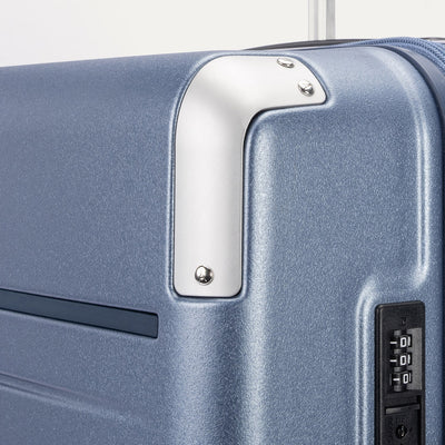 Travelpro Platinum Elite Hardside Expandable Spinner