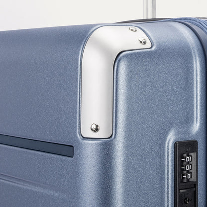 Travelpro Platinum Elite Hardside Expandable Spinner