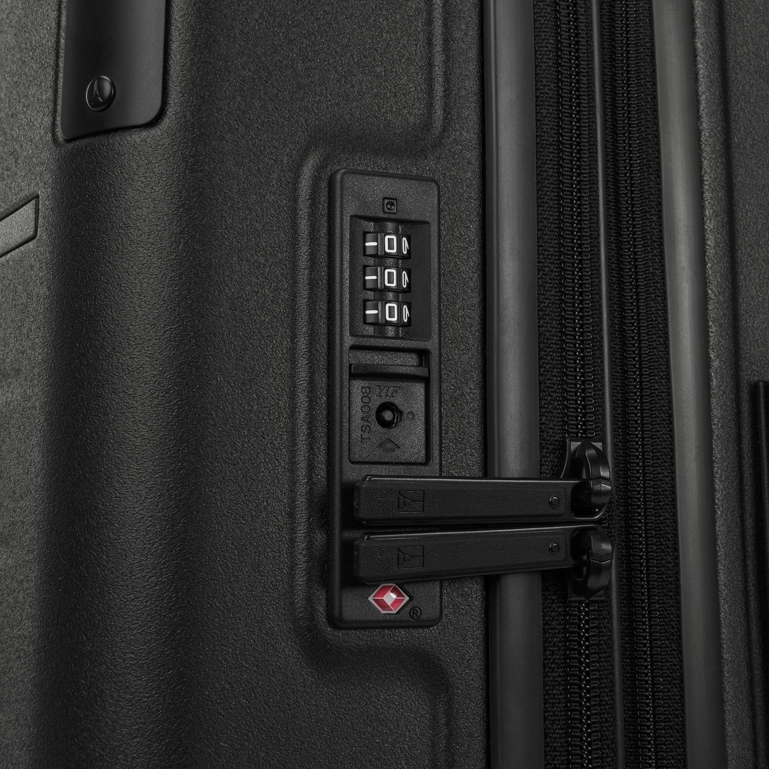 Travelpro Platinum Elite Hardside Expandable Spinner