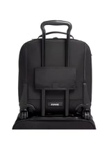 Voyageur Oxford Compact Carry-On