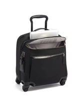 Voyageur Oxford Compact Carry-On