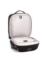 Voyageur Oxford Compact Carry-On