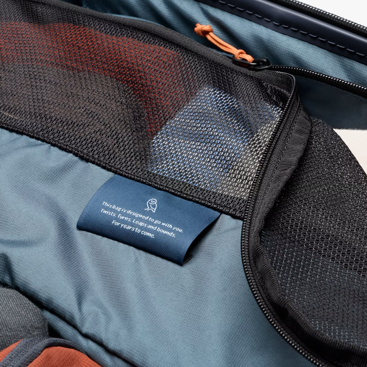 Bellroy Transit Check-In Large