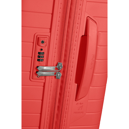 American Tourister FastForward Spinner 55/20 TSA Expandable