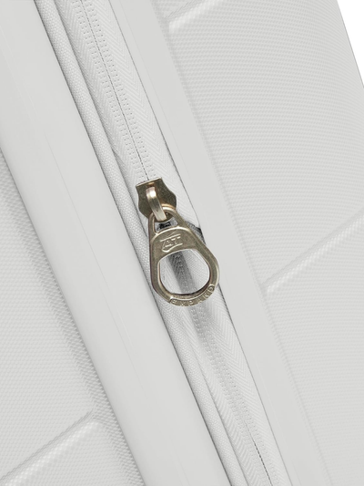 American Tourister Stratum 2.0 Hardside Medium Spinner 24"