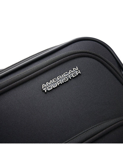 4 Kix 2.0 - Maleta blanda mediana de 24"