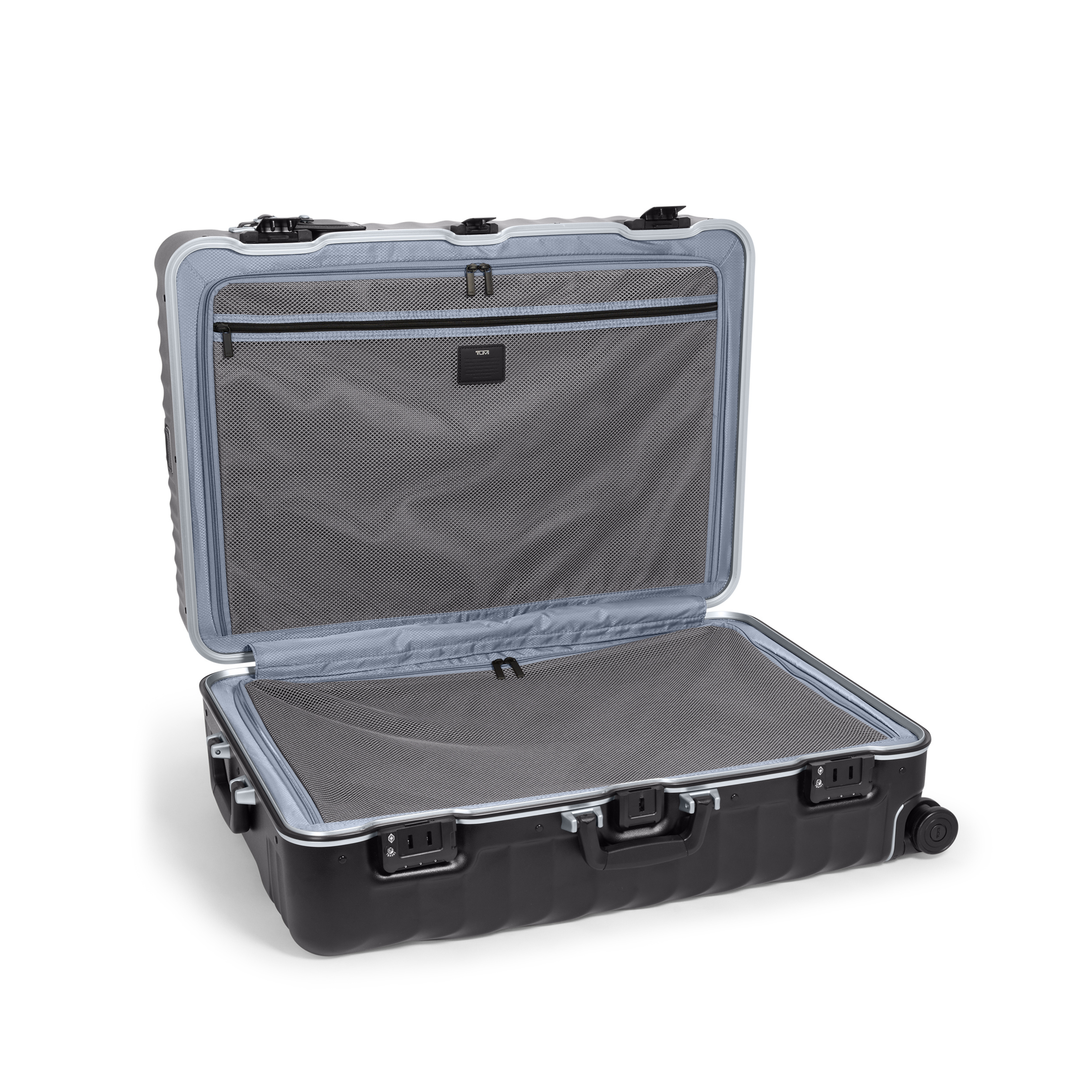 Tumi 19 Degree Extended Trip 4 Wheel Packing Case