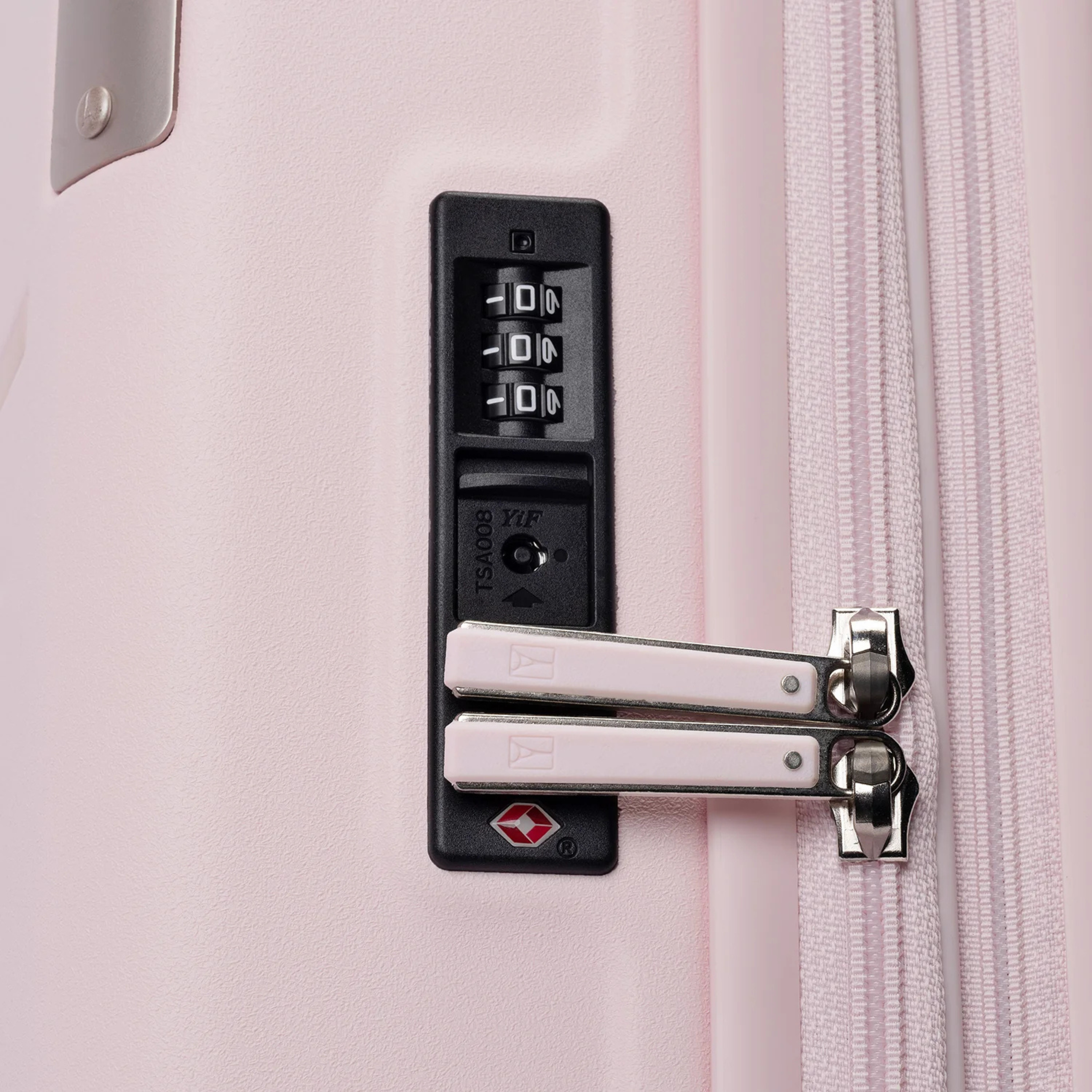 Travelpro Platinum Elite Hardside Expandable Spinner