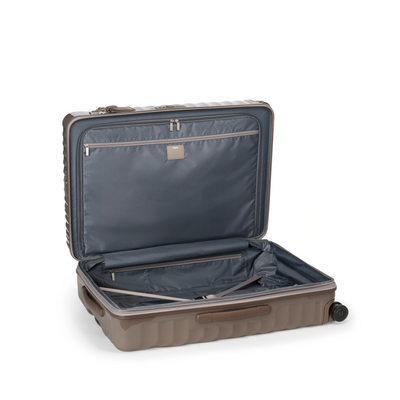 Tumi 19 Degree Extended Trip Expandable 4 Wheeled P/C