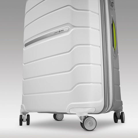 Freeform Carry-On Spinner 21"