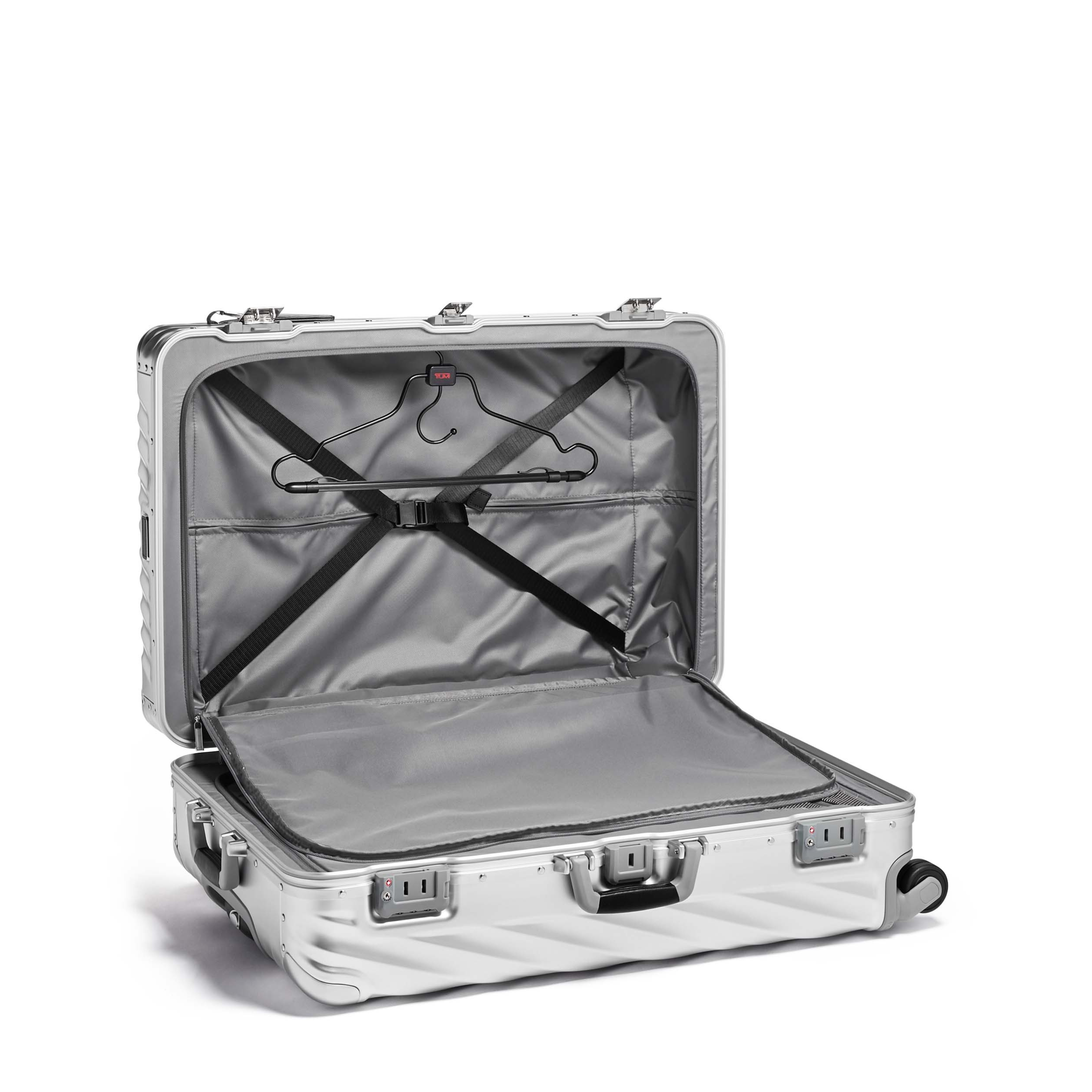 Tumi 19 Degree Aluminum Extended Trip Expandable P/C