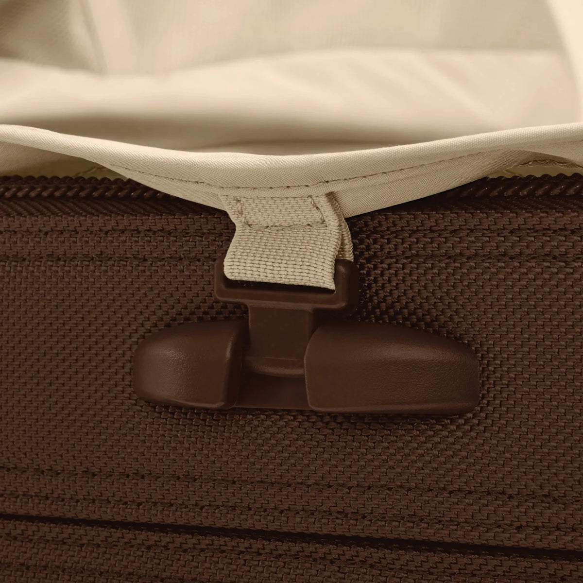 Briggs & Riley Baseline Spinner Chocolate