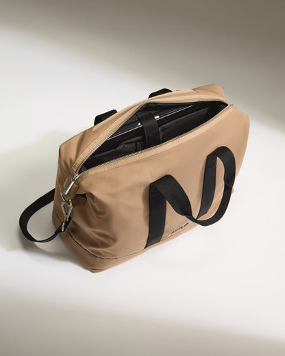 Icon Overnight Bag in Sand
