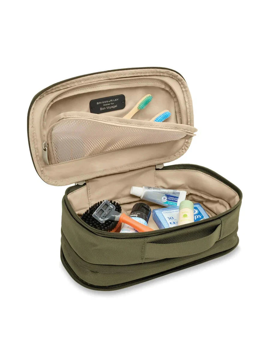 Briggs & Riley Baseline Expandable Essentials Kit