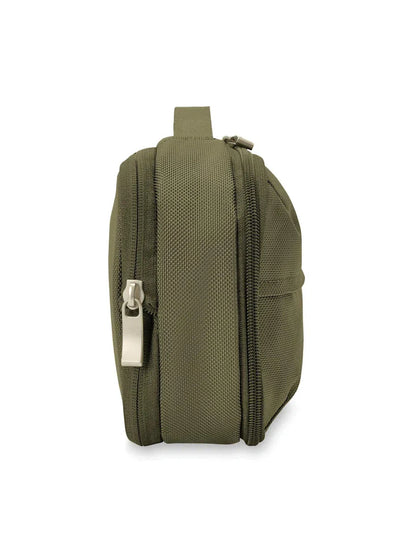 Briggs & Riley Baseline Expandable Essentials Kit