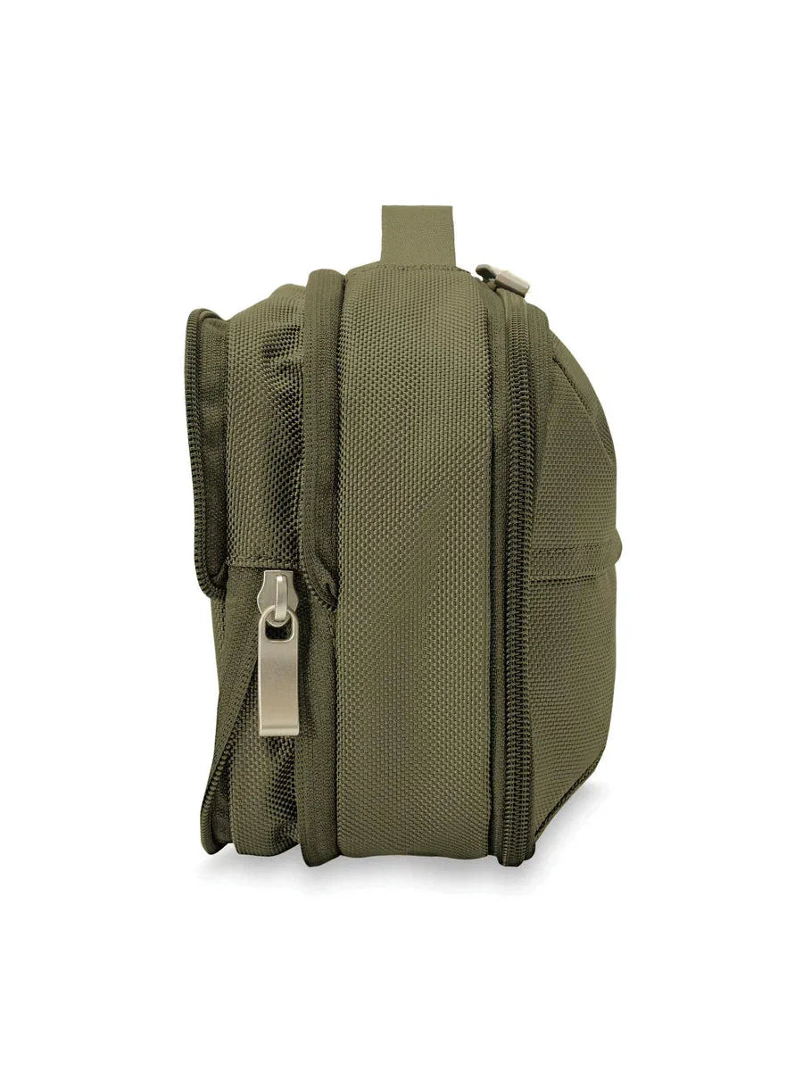 Briggs & Riley Baseline Expandable Essentials Kit