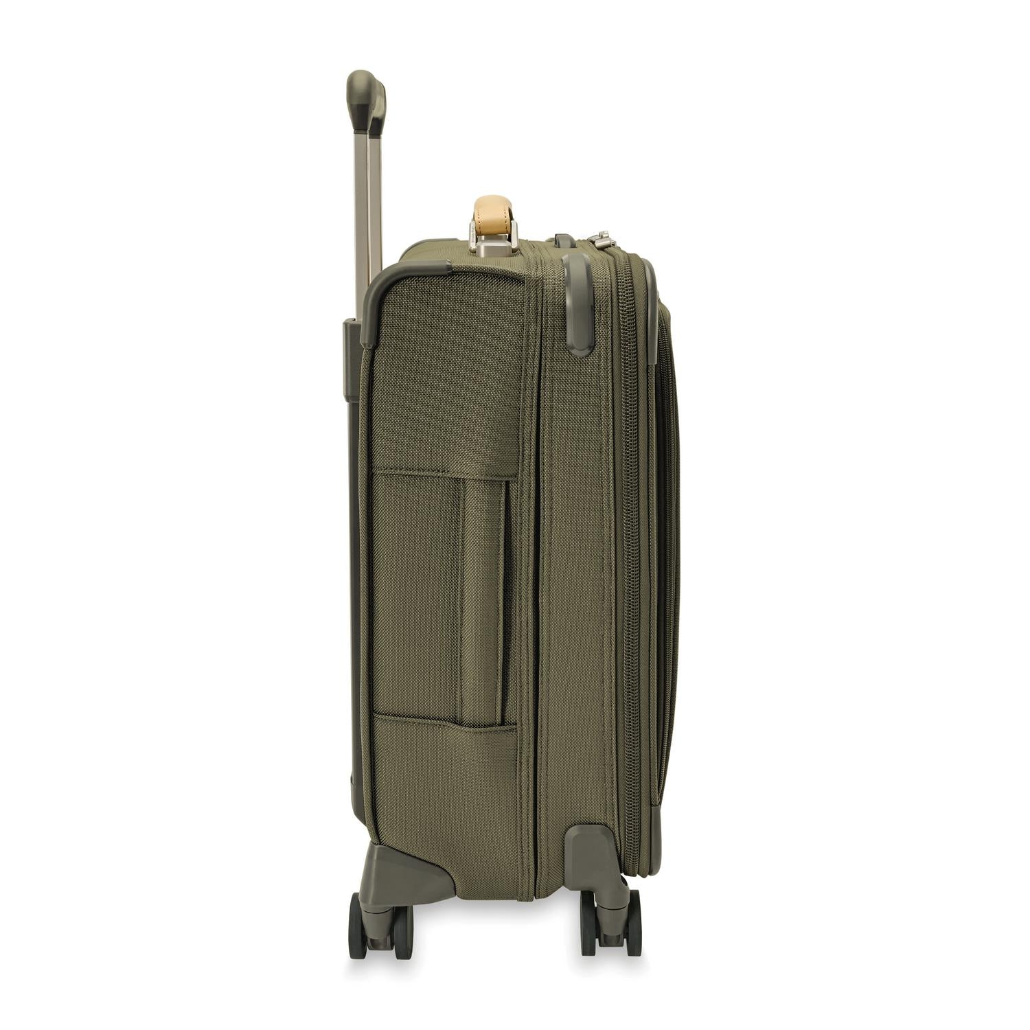 Briggs & Riley Baseline Expandable Spinner