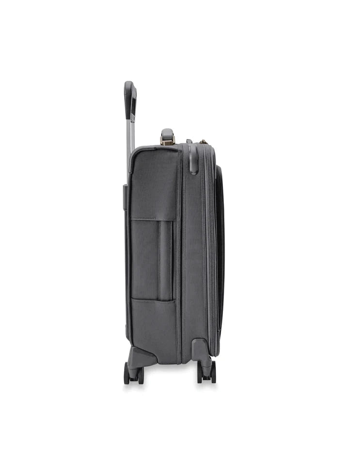 Baseline Essential Carry-on Spinner 22"