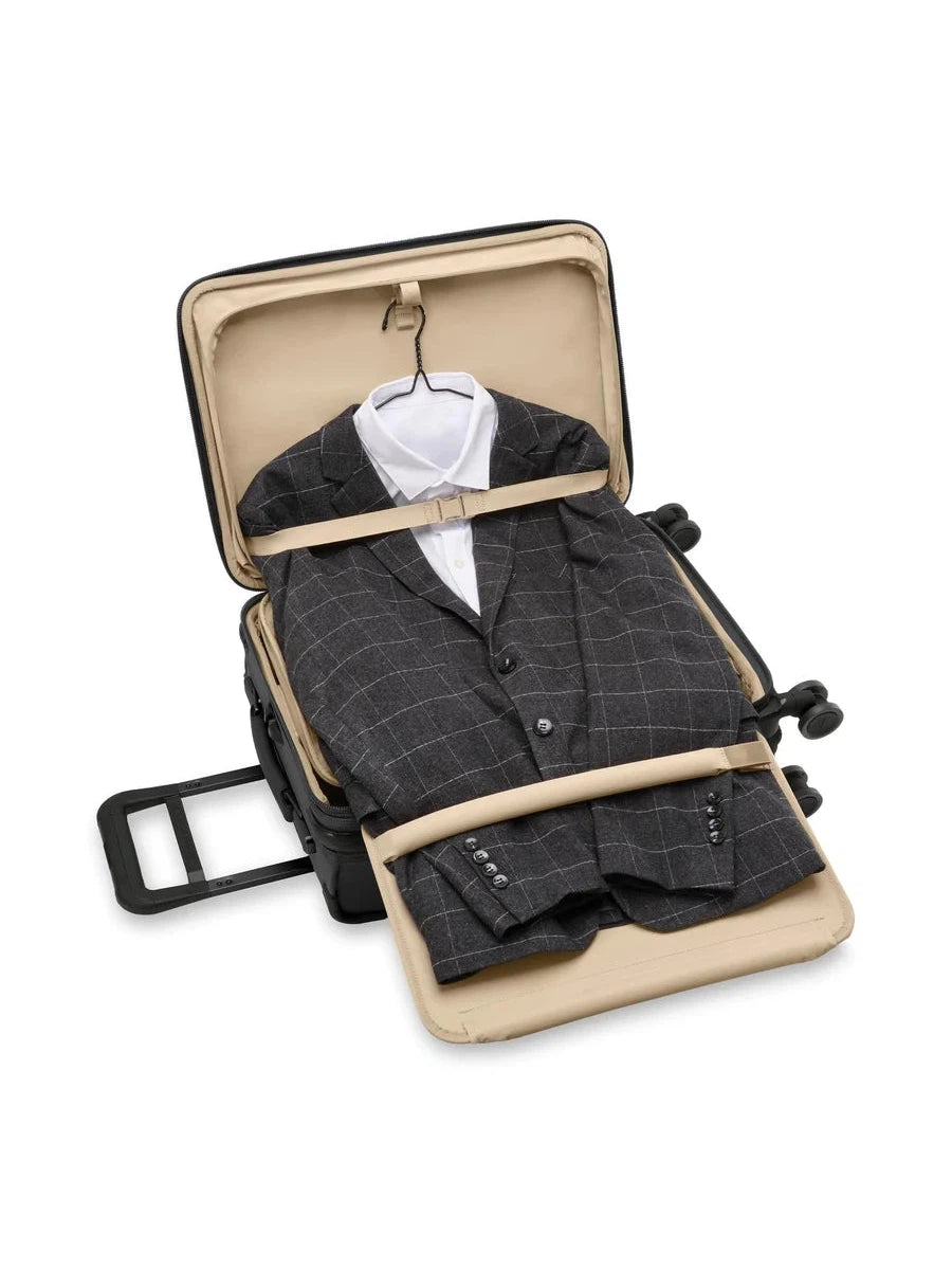 Baseline Essential Carry-on Spinner 22"