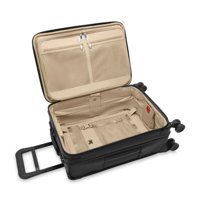 Briggs & Riley Baseline Expandable Spinner