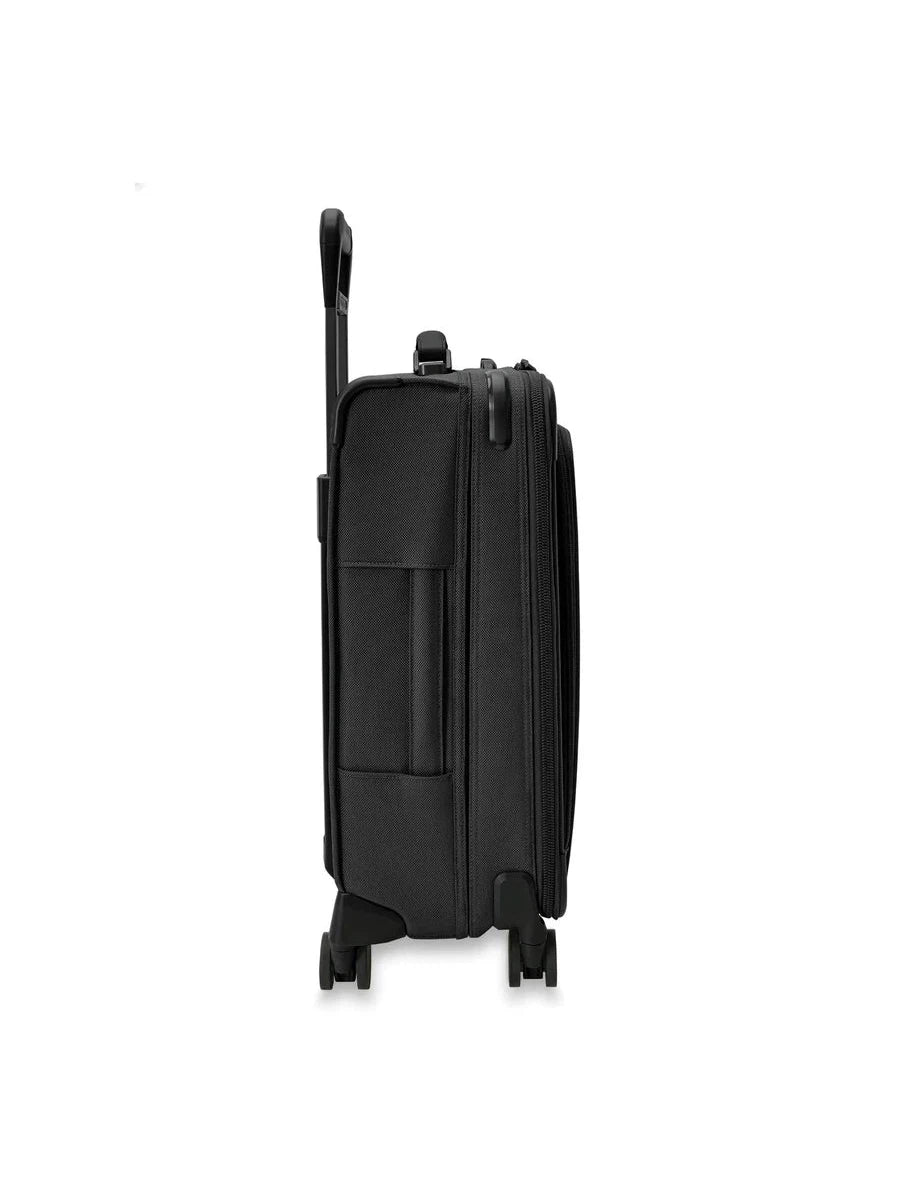 Baseline Essential Carry-on Spinner 22"