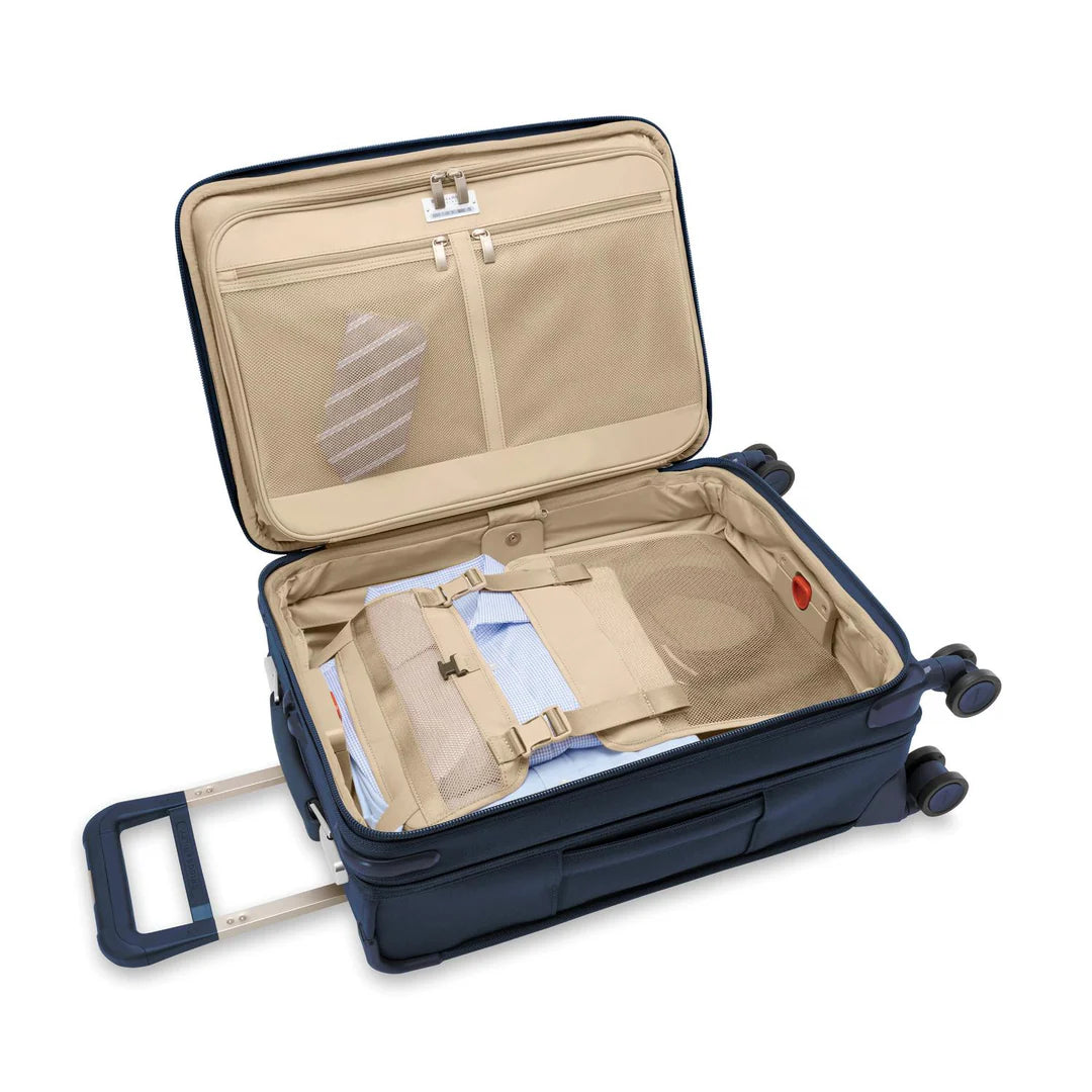 Baseline Essential Carry-on Spinner 22"