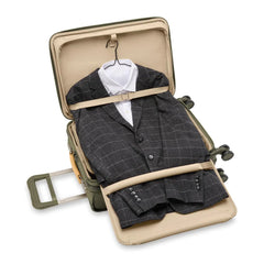 Baseline Essential Carry-on Spinner 22"