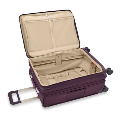 Briggs & Riley Baseline Expandable Spinner