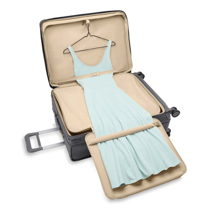 Briggs & Riley Baseline Expandable Spinner