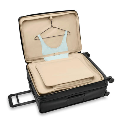 Briggs & Riley Baseline Expandable Spinner