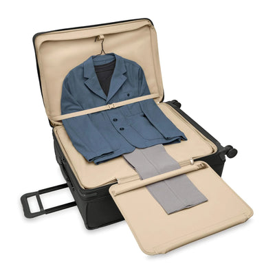 Briggs & Riley Baseline Expandable Spinner