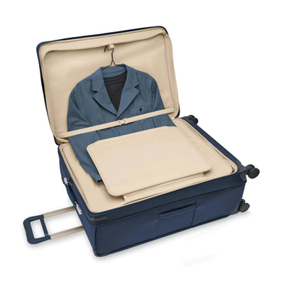 Briggs & Riley Baseline Expandable Spinner