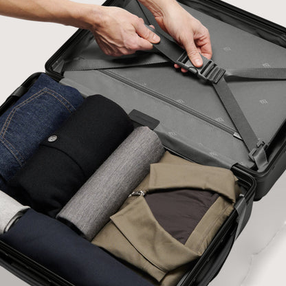 Carl Friedrik Hybrid Hardside Spinner