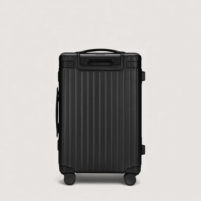 Carl Friedrik Hybrid Hardside Spinner