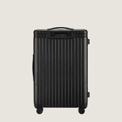 Carl Friedrik Hybrid Hardside Spinner