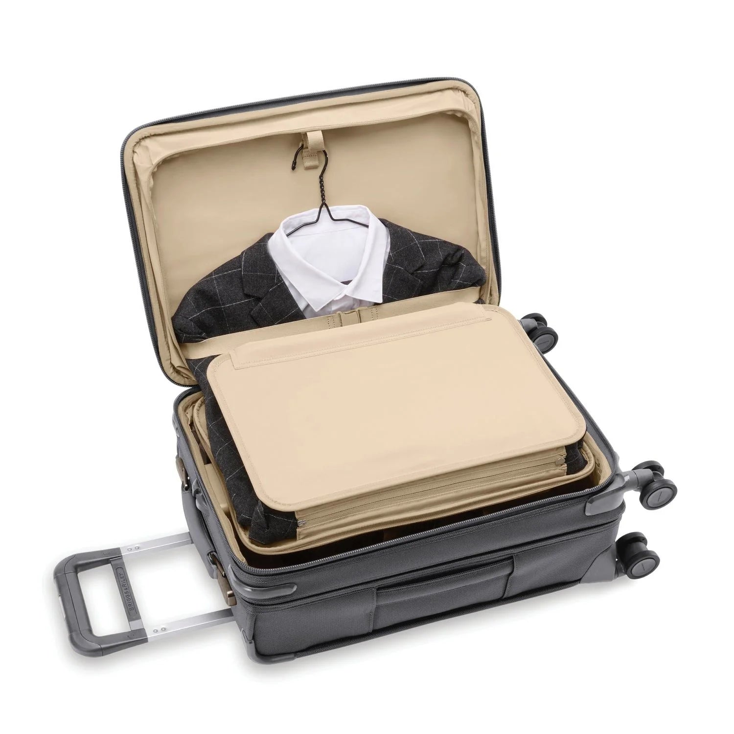 Briggs & Riley Baseline Expandable Spinner
