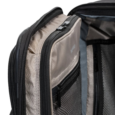 Ricardo Beverly Hills Flight Essentials Softside Carry-On 22"
